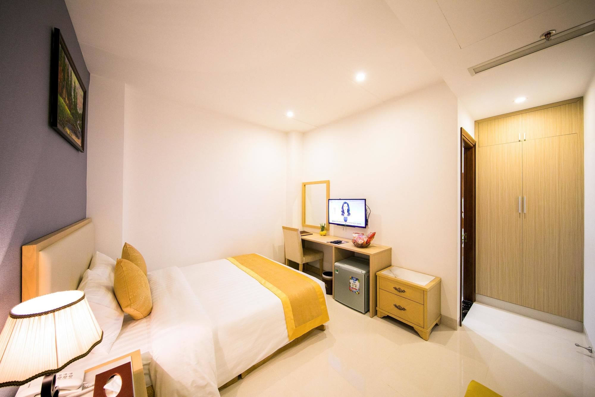 Khách sạn Le Saigon 3*